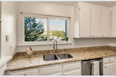844 Reichert Avenue #11, Novato, CA 94945 - Photo 12