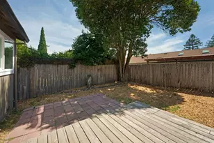 1824 Fenwick Pl, Santa Rosa, CA 95401 - Photo 16