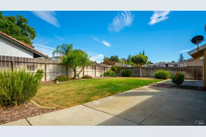 848 Arbor Oaks Drive, Vacaville, CA 95687 - Photo 28