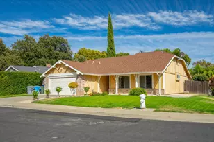 848 Arbor Oaks Dr, Vacaville, CA 95687 - Photo 4