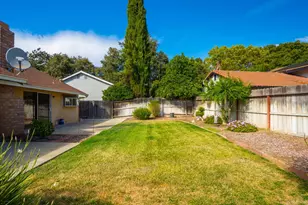 848 Arbor Oaks Dr, Vacaville, CA 95687 - Photo 32