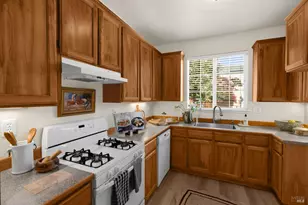1736 Cork Tree Ln, Santa Rosa, CA 95404 - Photo 6