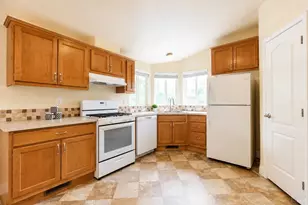 61 Shamrock Cir, Santa Rosa, CA 95403 - Photo 2