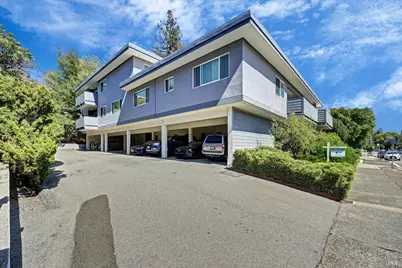 934 Sir Francis Drake Boulevard, Kentfield, CA 94904 - Photo 2