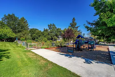 3007 Lago Vista Way, Santa Rosa, CA 95405 - Photo 22
