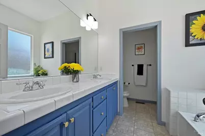 465 Riesling Street, Cloverdale, CA 95425 - Photo 10