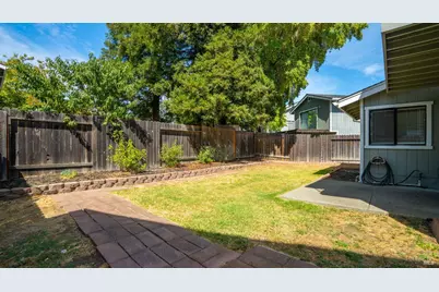 101 Constitution Avenue, Vacaville, CA 95687 - Photo 30