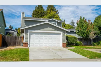101 Constitution Avenue, Vacaville, CA 95687 - Photo 2