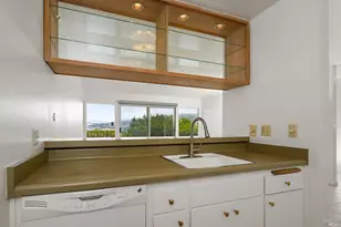124 Eden Roc Rd, Sausalito, CA 94965 - Photo 12