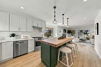12 Bermuda Harbor Boulevard, Novato, CA 94949 - Photo 1