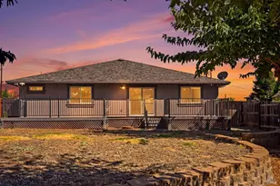 19527 Stonegate Rd, Hidden Valley Lake, CA 95467 - Photo 36