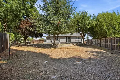19527 Stonegate Road, Hidden Valley Lake, CA 95467 - Photo 34