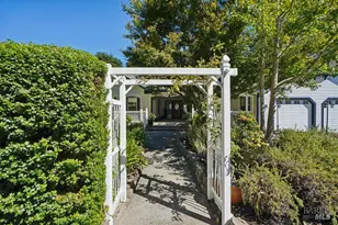 822 Robinson Rd, Sebastopol, CA 95472 - Photo 2