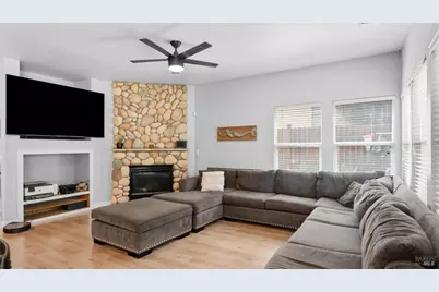 885 Kells Circle, Vacaville, CA 95688 - Photo 18