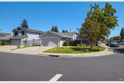 755 Oakvale Way, Vacaville, CA 95687 - Photo 2