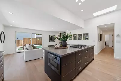 211 Fairway Drive, Novato, CA 94949 - Photo 16