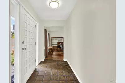 3086 Hermosa Drive, Napa, CA 94558 - Photo 4