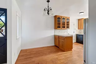 922 Cottonwood Ct, Petaluma, CA 94954 - Photo 2