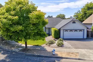 1321 Jennings Park Way, Santa Rosa, CA 95401 - Photo 2