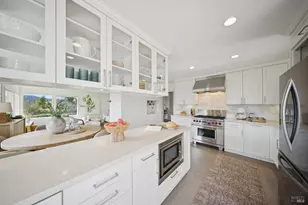 22 Tomahawk Dr, San Anselmo, CA 94960 - Photo 16