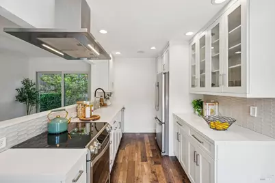 114 Bungalow Avenue, San Rafael, CA 94901 - Photo 8