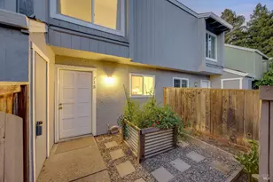 718 Racquet Club Cir, Rohnert Park, CA 94928 - Photo 2