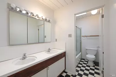 256 Mount Shasta Drive, San Rafael, CA 94903 - Photo 26