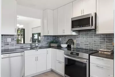 204 Sylvia Way, San Rafael, CA 94903 - Photo 2