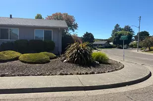 2 Autumn Leaf Pl, Santa Rosa, CA 95409 - Photo 32
