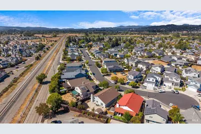 1698 Randon Way, Santa Rosa, CA 95403 - Photo 30