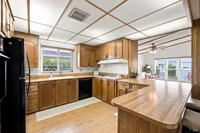37 Falcon Crest Circle, Napa, CA 94558 - Photo 10