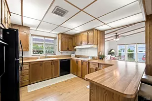 37 Falcon Crest Cir, Napa, CA 94558 - Photo 10