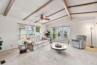 37 Falcon Crest Circle, Napa, CA 94558 - Photo 2