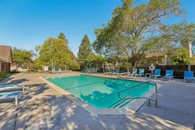 79 Village Circle, San Rafael, CA 94903 - Photo 22