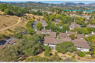 79 Village Circle, San Rafael, CA 94903 - Photo 16