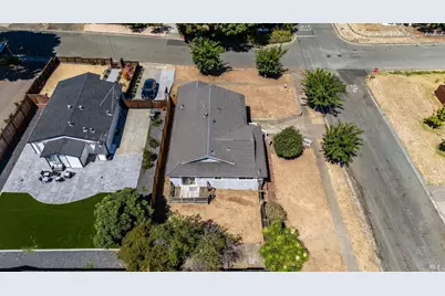 836 W 8th Street, Benicia, CA 94510 - Photo 34