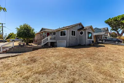 836 W 8th Street, Benicia, CA 94510 - Photo 2