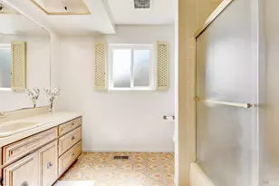 836 W 8th St, Benicia, CA 94510 - Photo 18