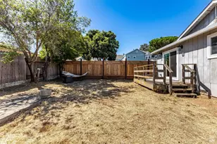 836 W 8th St, Benicia, CA 94510 - Photo 30