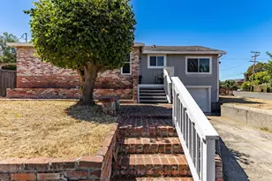 836 W 8th St, Benicia, CA 94510 - Photo 2