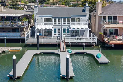 22 Mooring Road, San Rafael, CA 94901 - Photo 2