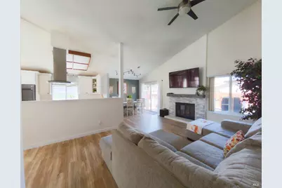 915 Scottsdale Drive, Vacaville, CA 95687 - Photo 10