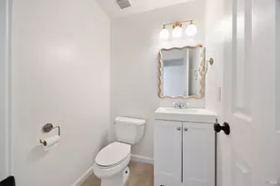 2711 Topaz Dr, Novato, CA 94945 - Photo 12
