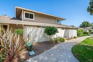 25 Belvedere Ct, Napa, CA 94559 - Photo 2