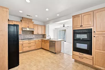 670 Sweet Bay Circle, Vacaville, CA 95687 - Photo 14