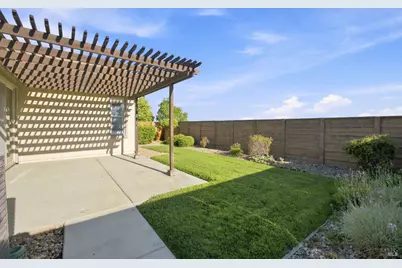 670 Sweet Bay Circle, Vacaville, CA 95687 - Photo 42