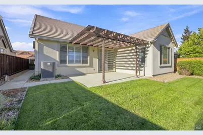 670 Sweet Bay Circle, Vacaville, CA 95687 - Photo 40