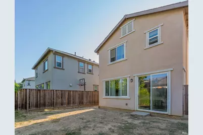 1125 Strawberry Lane, Suisun City, CA 94585 - Photo 18