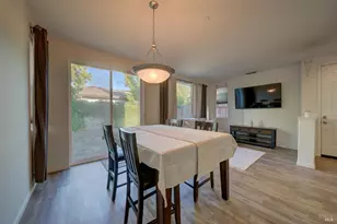 1125 Strawberry Ln, Suisun City, CA 94585 - Photo 4