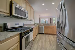 1125 Strawberry Ln, Suisun City, CA 94585 - Photo 8